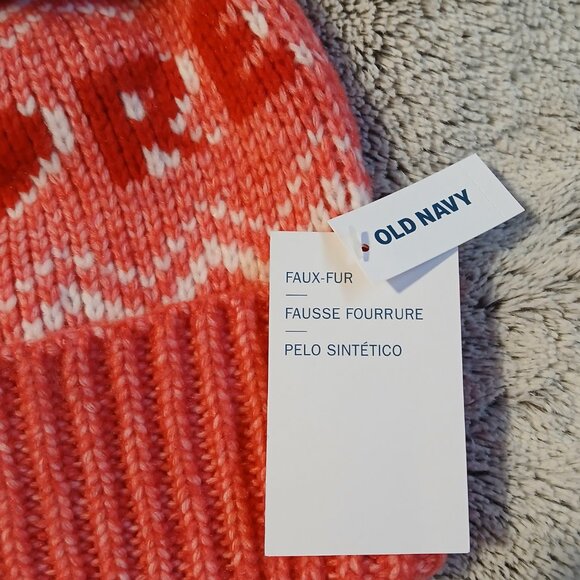 Old Navy Women;s Red Fair Isle Beanie Faux Fur Pom Pom NWT - Picture 2 of 6